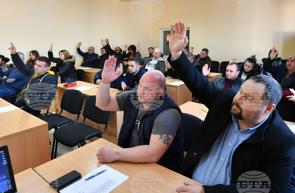 Исперих - сесия на Общински съвет - безвъзмездна помощ