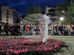 Добрич - нестинари - танци