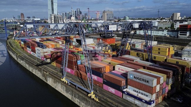 Над половината от германските компании очакват негативни последици от търговското споразумение между ЕС и САЩ, сочи проучване