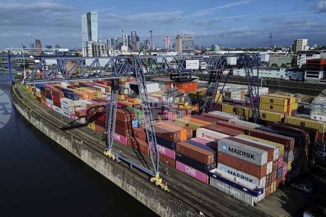 Над половината от германските компании очакват негативни последици от търговското споразумение между ЕС и САЩ, сочи проучване