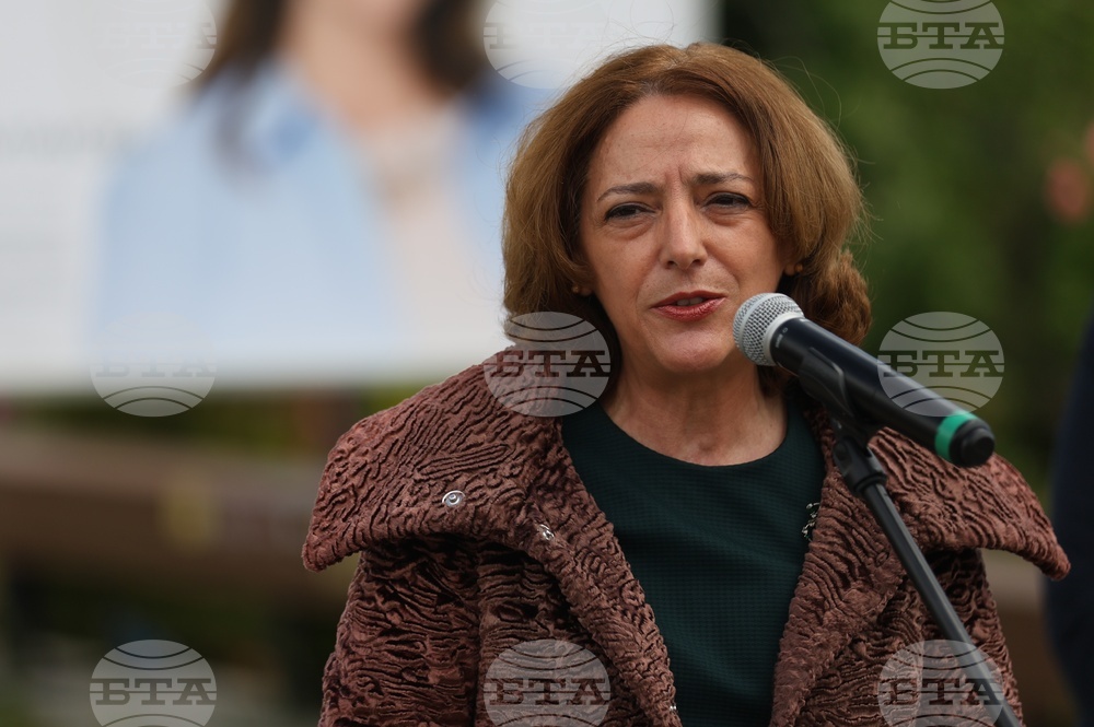 Национална програма „За жените в науката“ - изложба - откриване