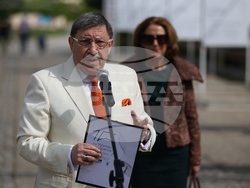 Национална програма „За жените в науката“ - изложба - откриване