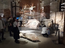 Обща експозиция на Венецианското архитектурно биенале в зала „Арсенале“. Снимка: Специален пратеник на БТА Ваня Сухарова