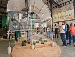 Обща експозиция на Венецианското архитектурно биенале в зала „Арсенале“. Снимка: Специален пратеник на БТА Ваня Сухарова