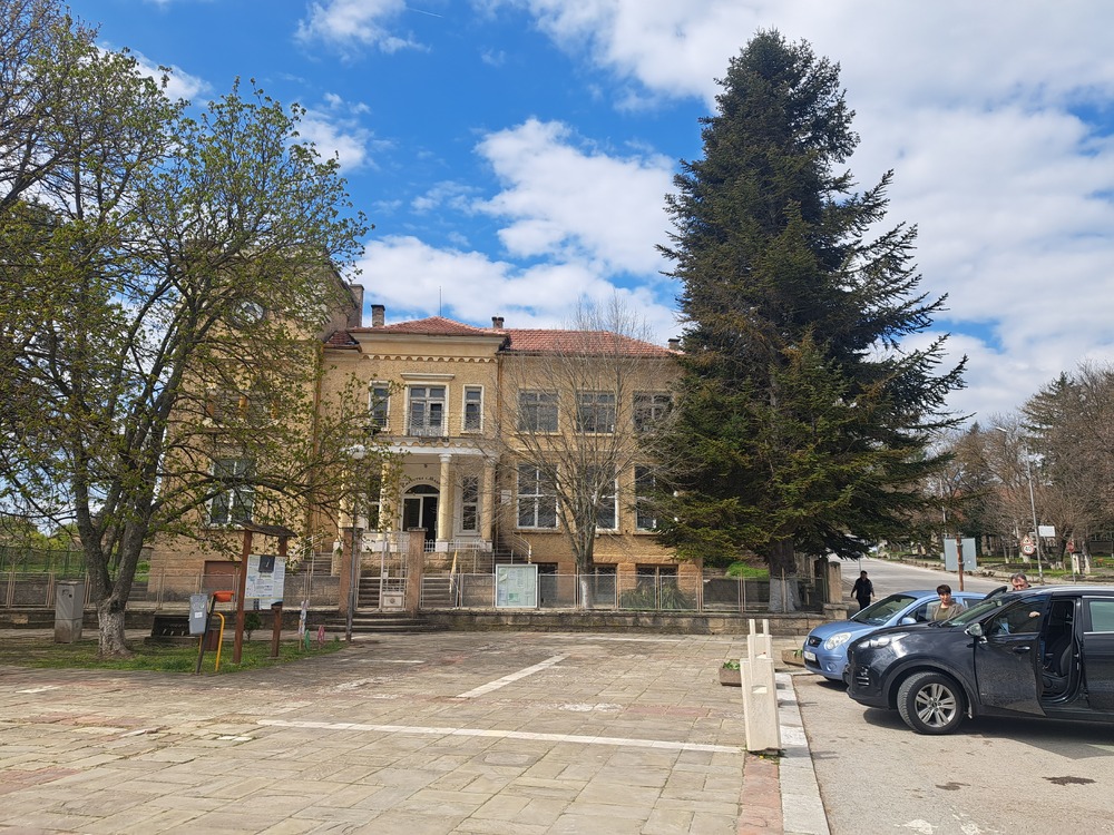 Община Шумен: На 2 юни започва асфалтирането по селата, кметовете разпредели парите между шест села