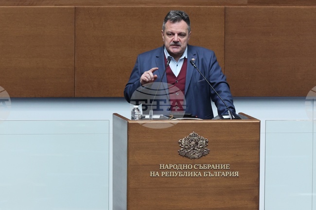 Александър Симидчиев благодари, че в днешното блато на дезинформация БТА е остров на чиста информация