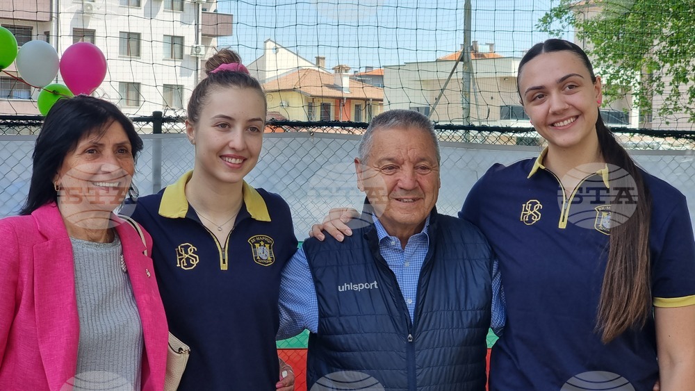 Спортни легенди наградиха участниците в спортния празник на ОУ "Тодор Каблешков" в Пловдив