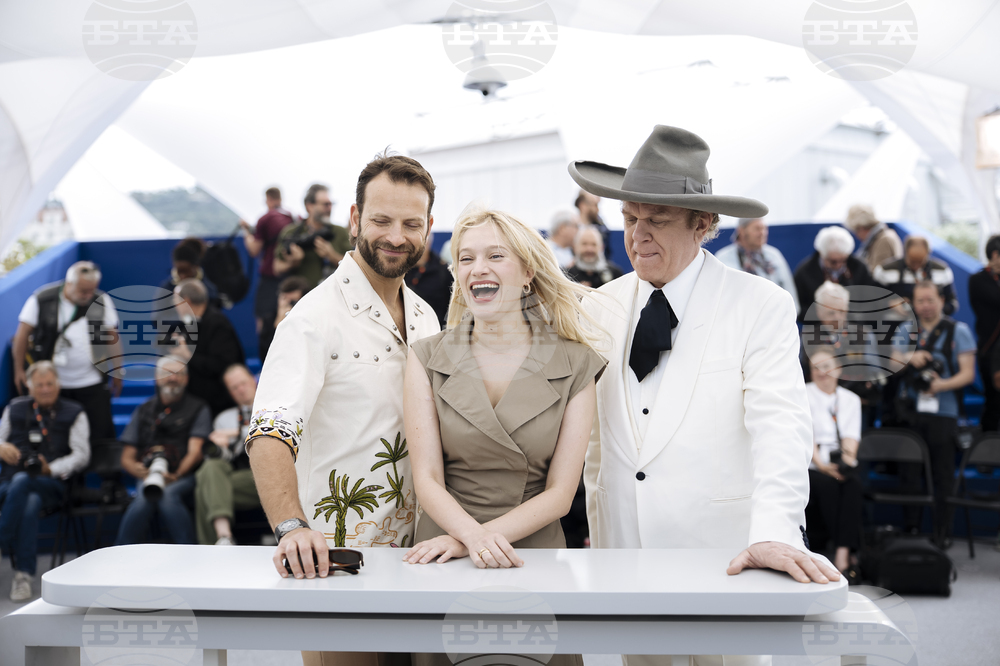 France Cannes 2025 Heads or Tails? Photo Call