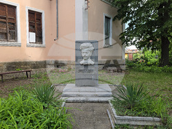 Ловеч - училище - „Върви, народе възродени“