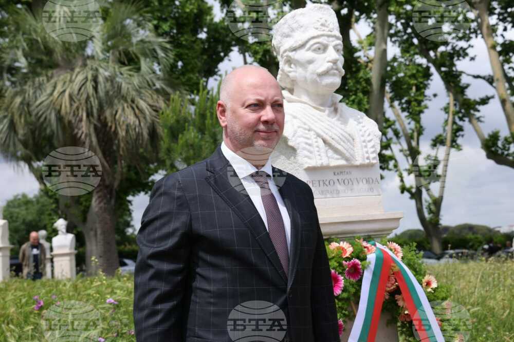 PM Zhelyazkov Lays Wreaths at Monument of Bulgarian Freedom Fighter Petko Voyvoda in Rome