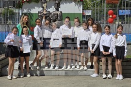 Гоце Делчев - патронен празник на Първо основно училище "Св. Св. Кирил и Методий"