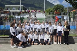 Гоце Делчев - патронен празник на Първо основно училище "Св. Св. Кирил и Методий"