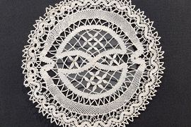 Варна - Величка Радулова - „Вплетена магия“ - изложба