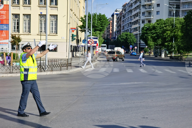Българин е задържан след преследване в Солун заради кражба на автомобил и опит за грабеж