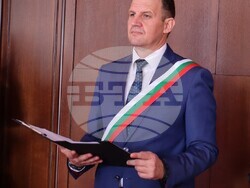 В деня на виното и любовта седем двойки избраха да сключат граждански брак в Хасково