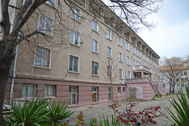 Започна основният ремонт на средношколско общежитие „Михаил Колони“ във Варна