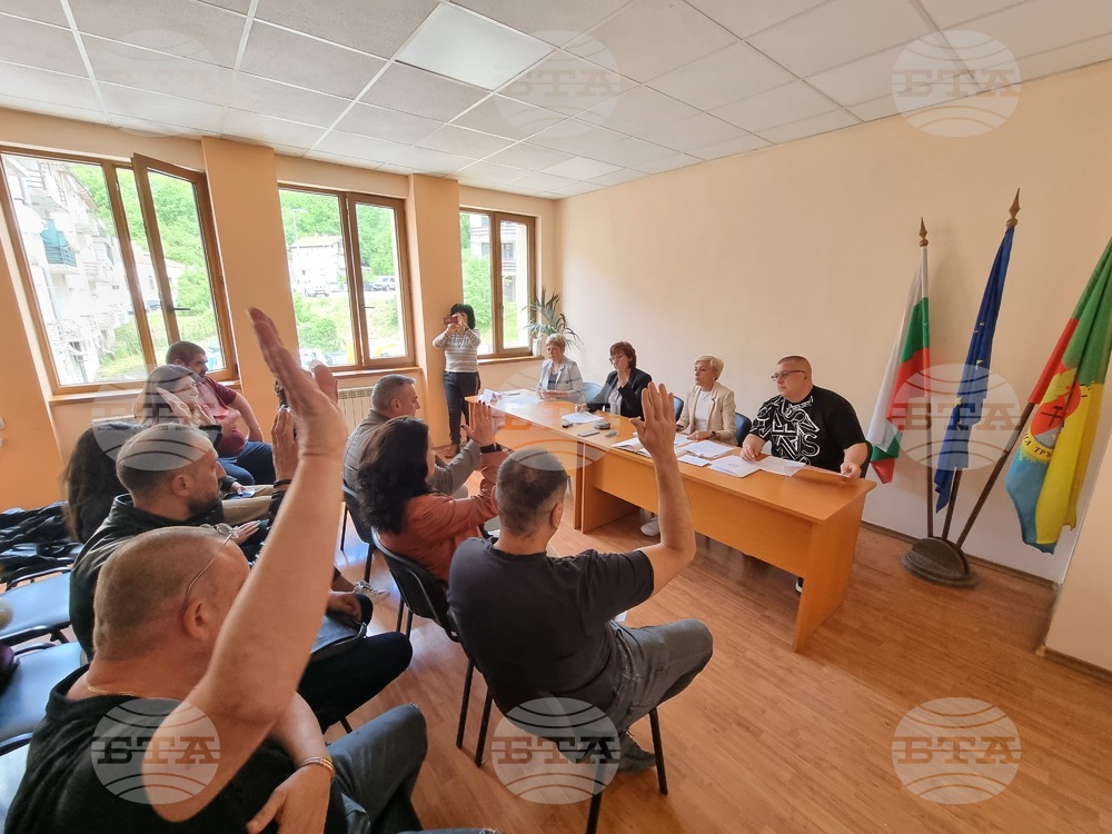 Трън - извънредна сесия на Общински съвет - нов председател