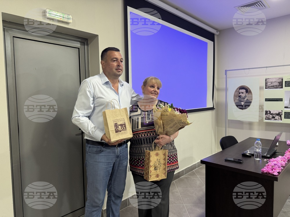 Директорът на Национален музей "Христо Ботев" Ася Николова представи в Казанлък факти за революционера по повод 2 юни