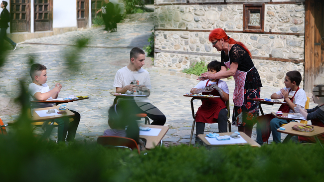 Творчески работилници, образователни занимания, спорт ще организира през лятото за ученици 1-ви до 4-и клас Столичната община