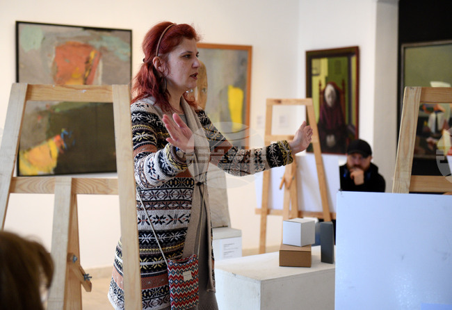 Варна - „Въведение в графичното изкуство" - образователна програма