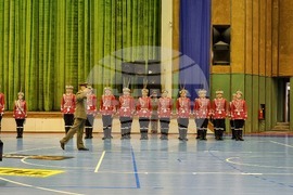 Габрово - гвардейски отряд - ученически духов оркестър - знаме - церемония