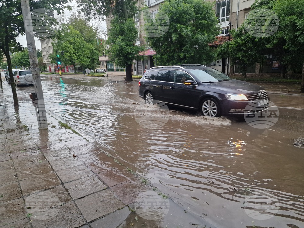 Разград - буря - дъжд