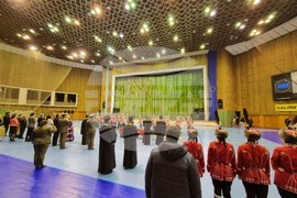 Габрово - гвардейски отряд - ученически духов оркестър - знаме - церемония