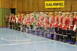 Габрово - гвардейски отряд - ученически духов оркестър - знаме - церемония