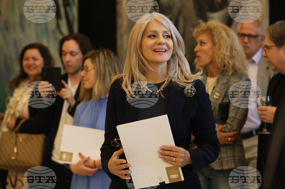 Греди Асса - „Вчера, днес, утре“ - изложба