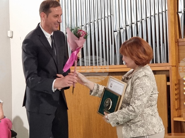 В Ямбол отличиха просветни и културни дейци на тържествена церемония по повод 24 май