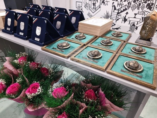 Община Ямбол обяви прием на номинации за награди на просветни и културни дейци по повод 24 май