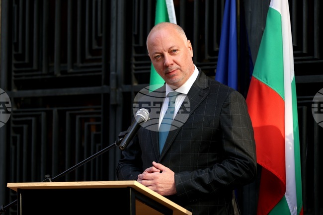 PM Zhelyazkov Greets Forum of Bulgarian Media Abroad