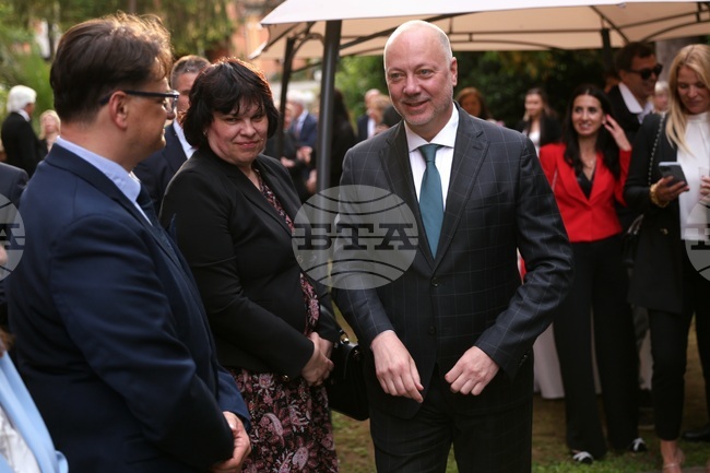 Започна аудиенцията на министър-председателя Росен Желязков при папа Лъв XIV