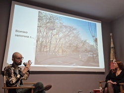 Александър Димитров представи дебютния си сборник с разкази „Силуети в Япония“.