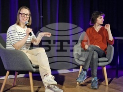 Дискусия за грижовния труд в България: труд, стока или дълг?