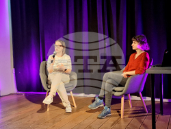 Дискусия за грижовния труд в България: труд, стока или дълг?