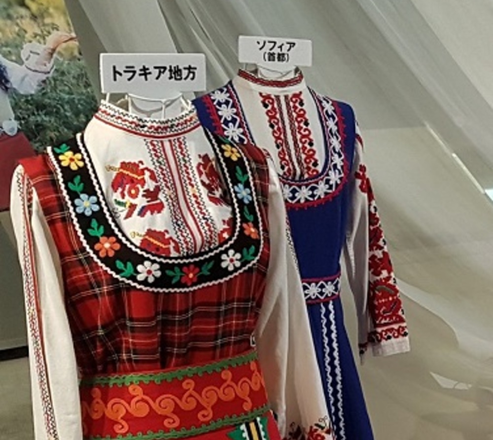 Посолството ни в Япония популяризира българската култура чрез кампания с носии
