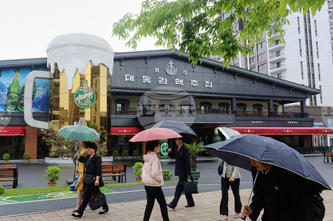 Първият от десетилетия пътнически полет от Москва е кацнал в Пхенян, съобщава сайтът за проследяване на въздушния трафик "Флайт ауеър"