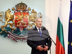 Румен Радев - дейци на културата и науката - награждаване