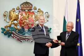 Румен Радев - дейци на културата и науката - награждаване