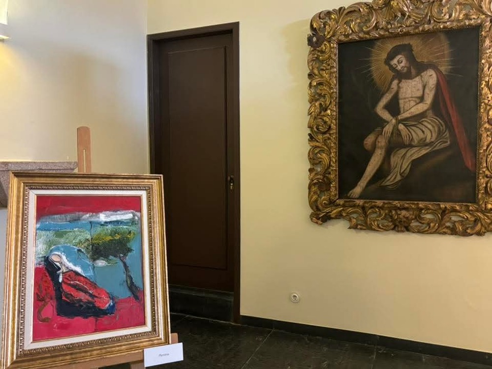 Пернишката художничка Радослава Манова открива днес самостоятелна изложба "Златното зрънце на живота" в Португалия