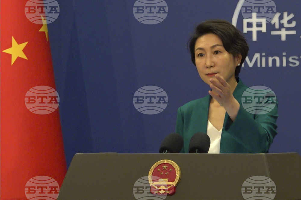 Китай се противопоставя на плана на САЩ за отмяна на студентски визи