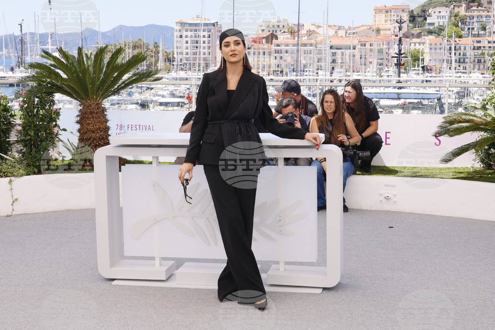 France Cannes 2025 Woman and Child Photo Call