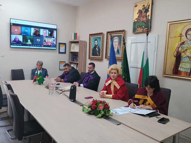 Академичният съвет на ВУАРР връчи награди за академични и научни постижения и изяви