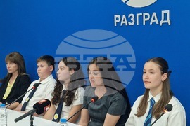 Националния пресклуб на БТА Разград - отличия - ученици