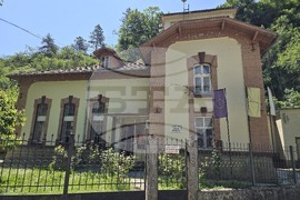 Ловеч - парк „Стратеш” - алея „Баш бунар” - изглед
