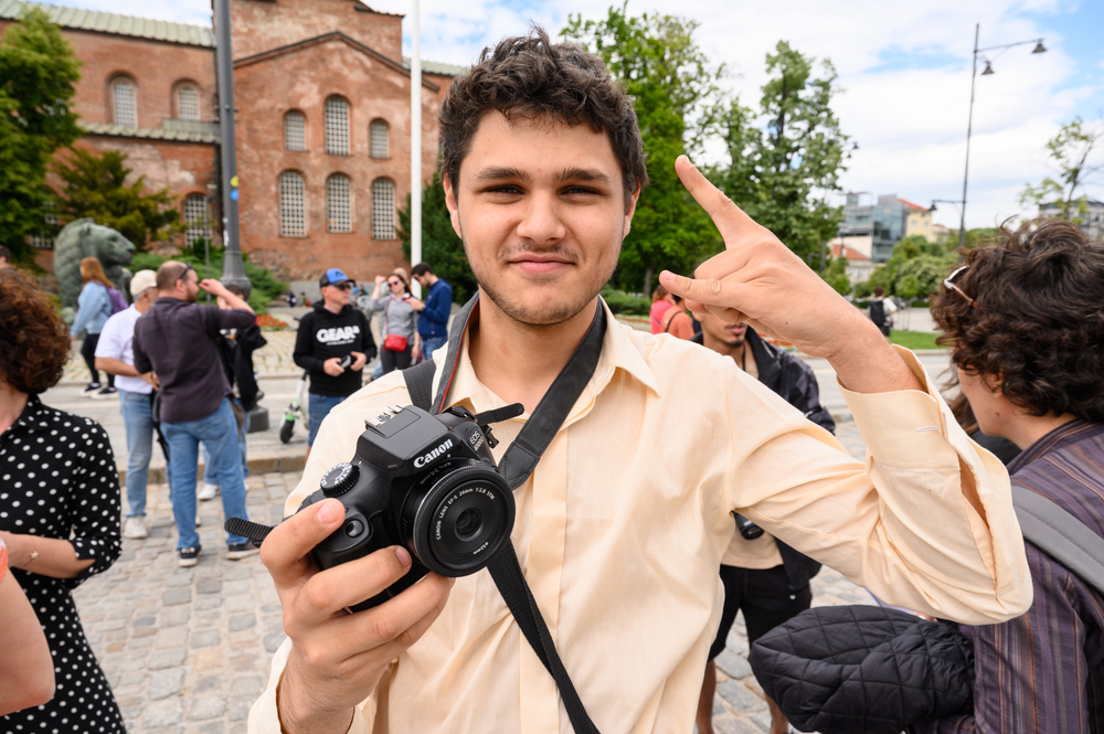 СО: „ВРЕМЕЛИНИЕ“ – Млади хора от социалните услуги на София пресъздават града през обектива