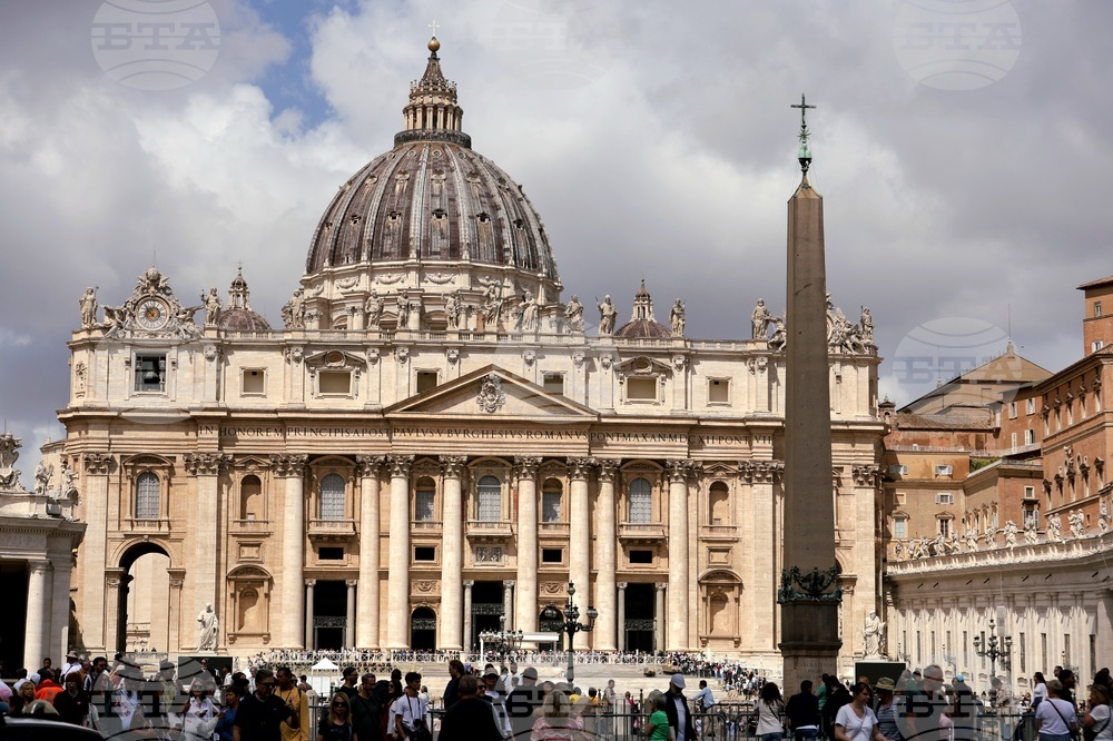 Вселенският патриарх Вартоломей се срещна с папа Лъв във Ватикана