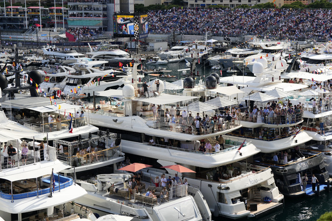 Нидерландски производител на луксозни яхти преминава в ръцете на милиардер от САЩ