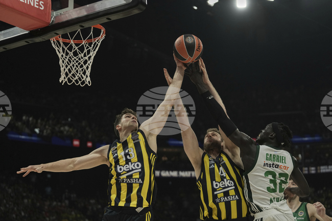 Шампионът Фенербахче постигна нов успех в баскетболната Евролига, Партизан надви Панатинайкос в Сърбия